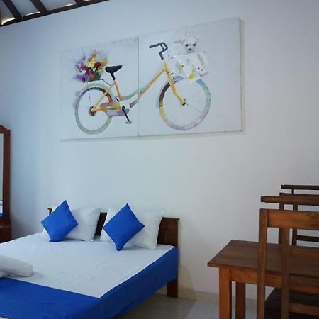 Agoura Hills Hotel Курунегала Екстериор снимка