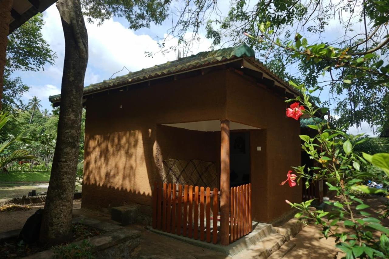 Agoura Hills Hotel Курунегала Екстериор снимка
