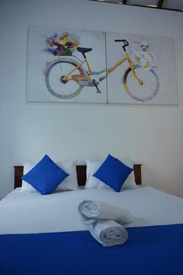 Agoura Hills Hotel Курунегала Екстериор снимка