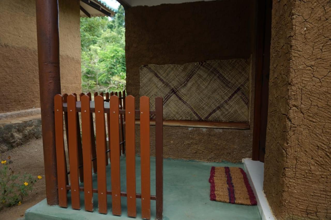Agoura Hills Hotel Курунегала Екстериор снимка